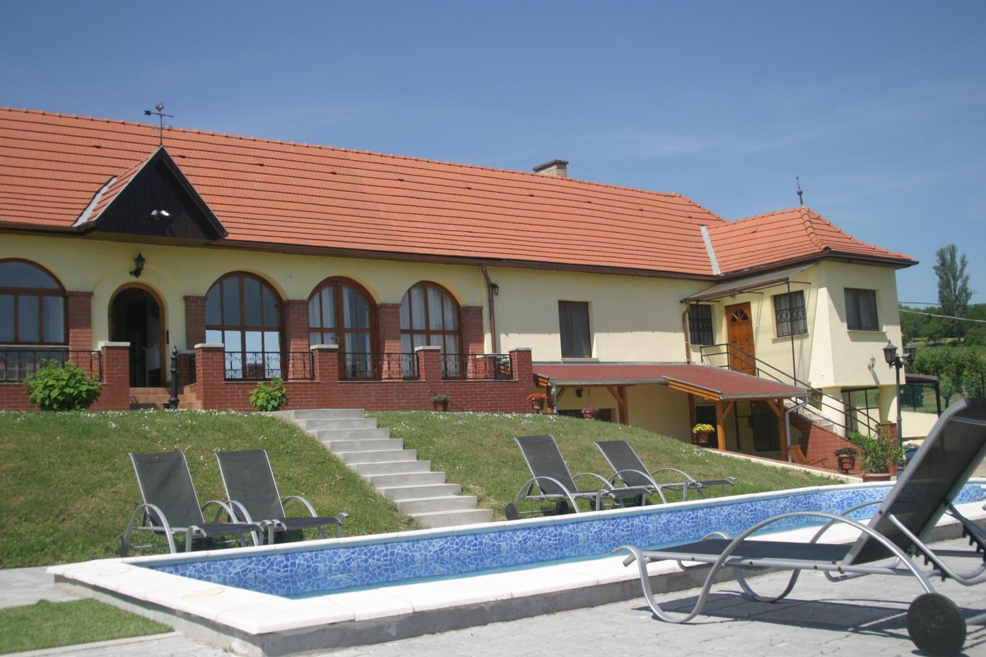 Villa Teleki Экстерьер фото