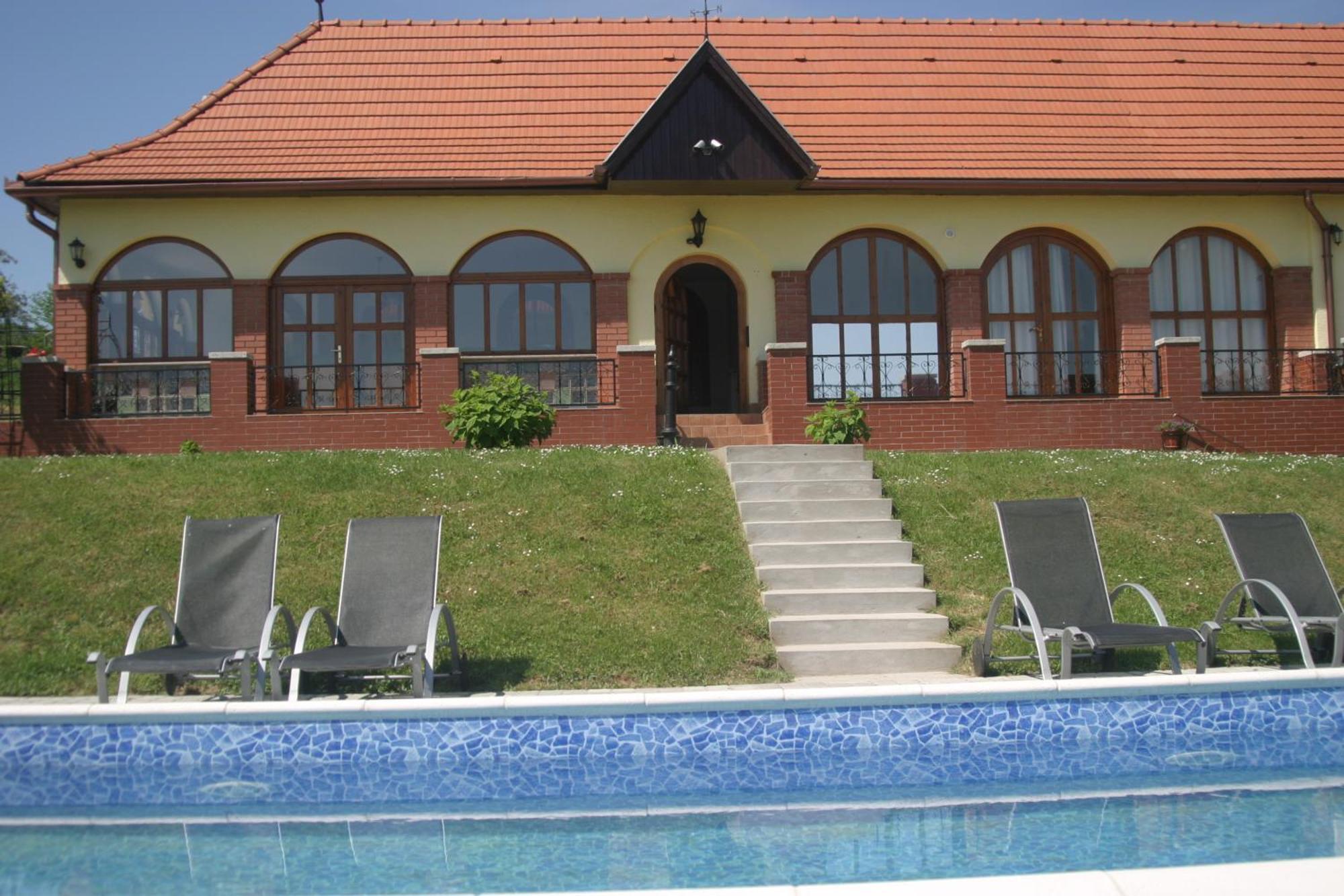 Villa Teleki Экстерьер фото