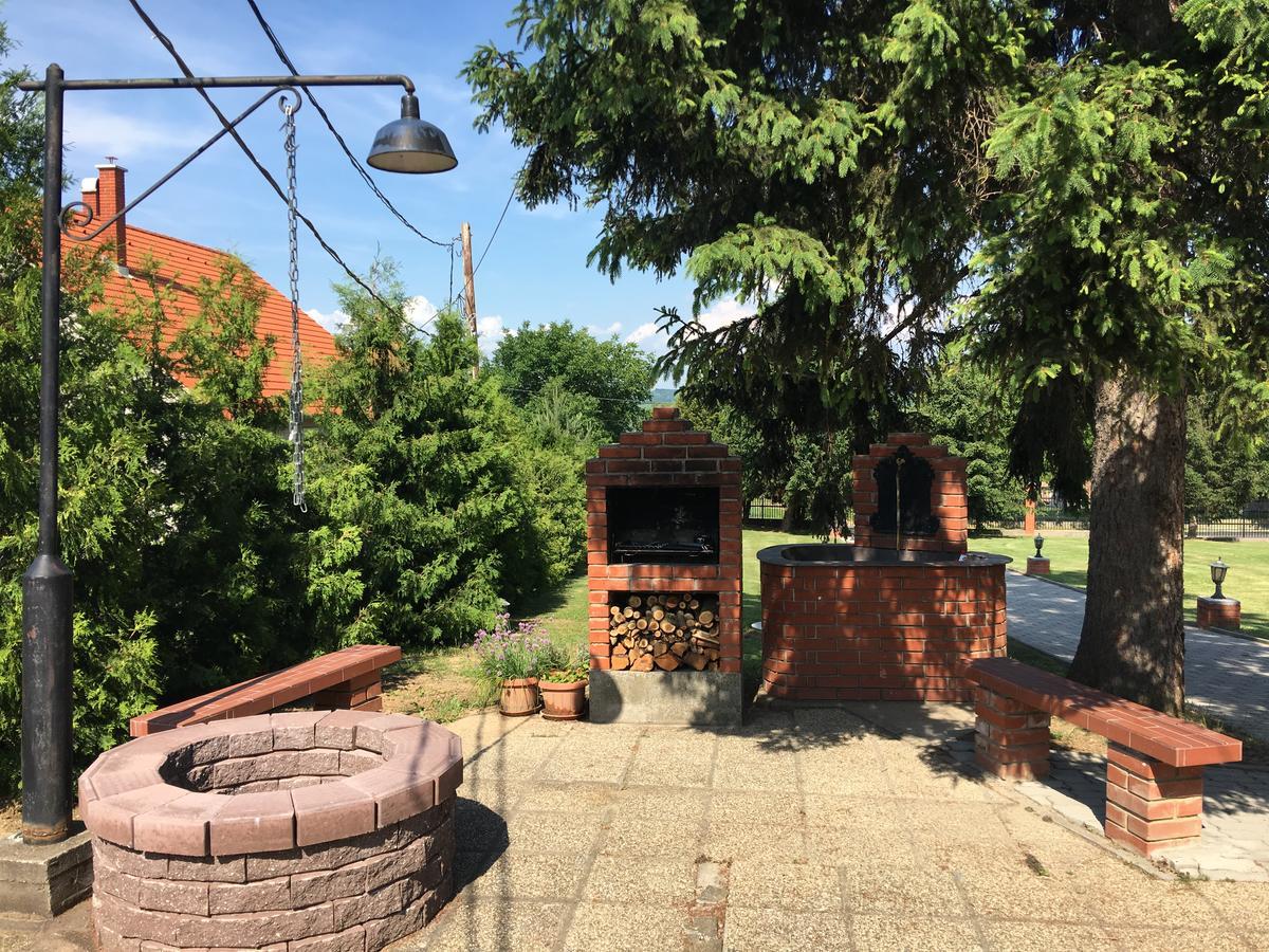 Villa Teleki Экстерьер фото